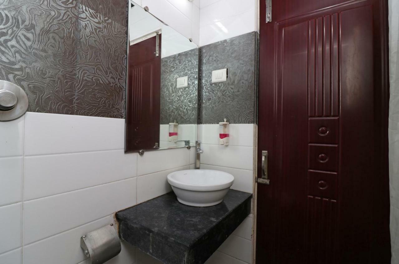 Oyo 22034 Hotel Kanisshk International Rourkela 外观 照片