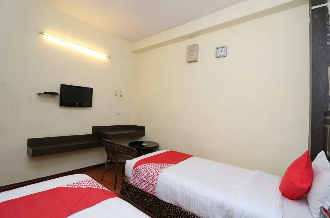 Oyo 22034 Hotel Kanisshk International Rourkela 外观 照片